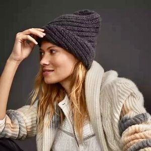 NWOT Anthropologie 100% Cashmere Gray Beanie Hat Z531